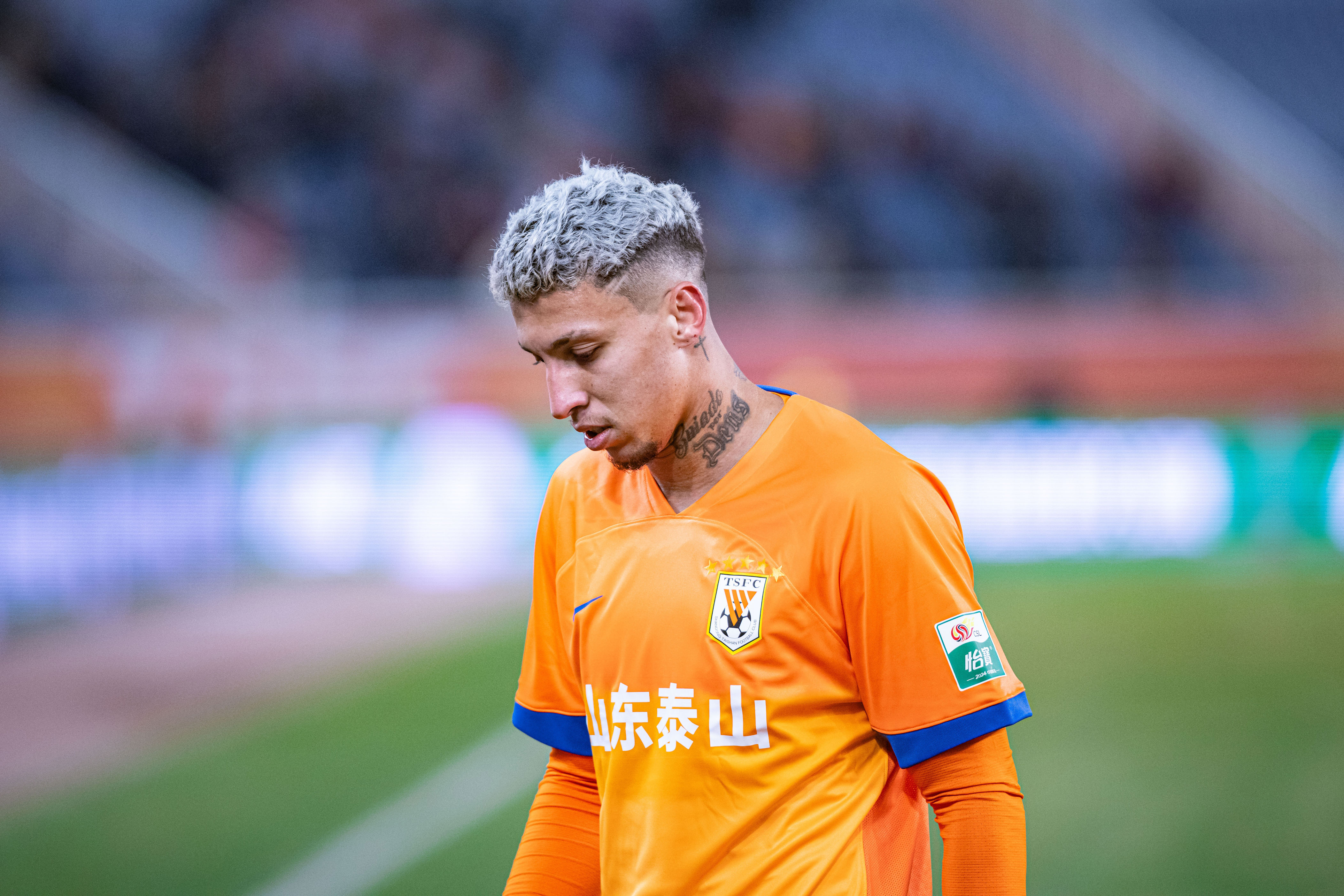 那么他的个, 犯规动作进, 时间解决