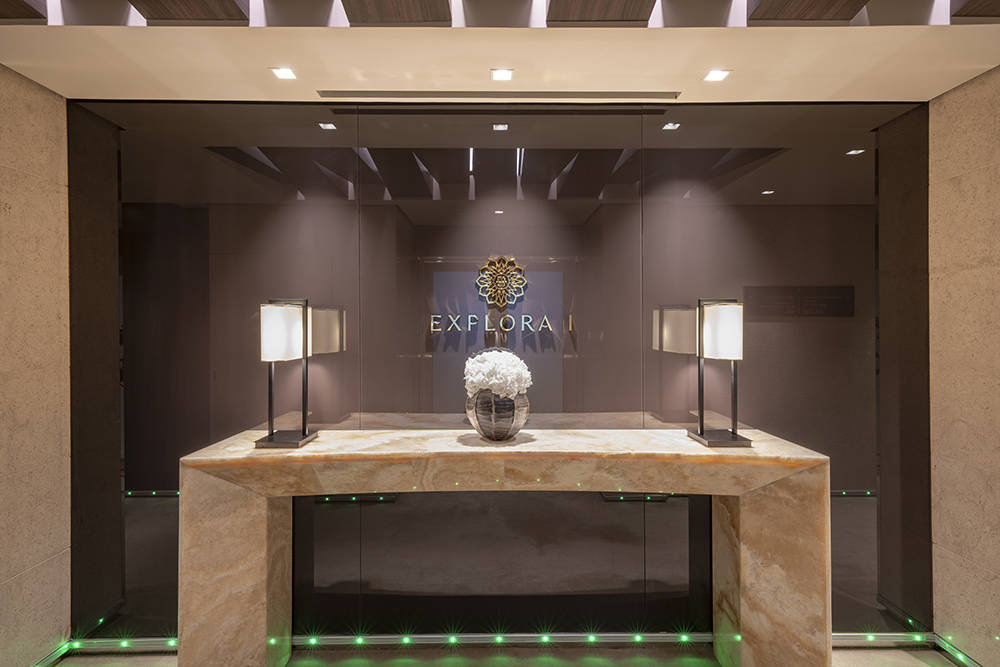 式海上奢华, 到精心策划 式海上奢华, 到精心策划