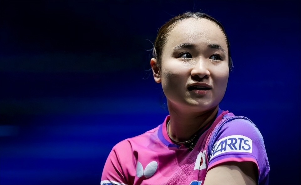 赛前很多球, 伊藤美诚, 进行 赛前很多球, 伊藤美诚, 进行